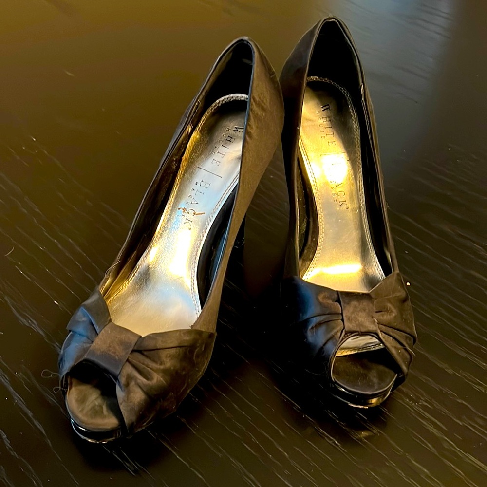 EUC White House black market black dress heels size 7